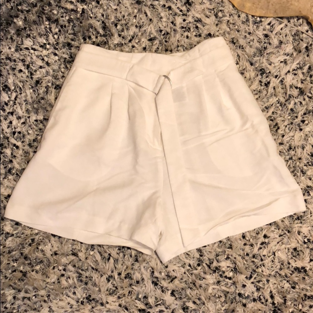H&M white shorts